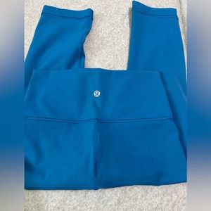 LULULEMON • cropped high waist leggings